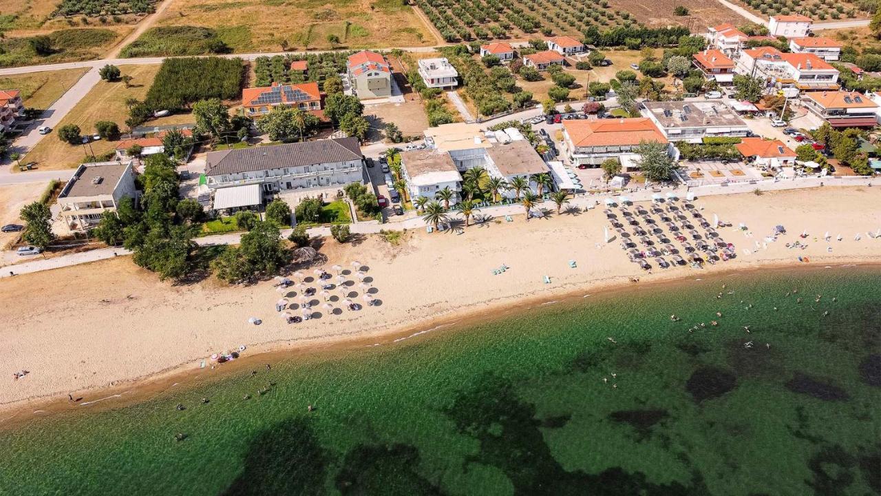 Estelle Family Luxury Apartments & Suites Геракини Экстерьер фото