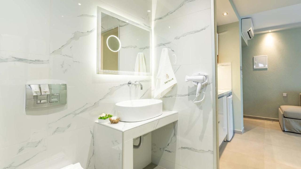 Estelle Family Luxury Apartments & Suites Геракини Экстерьер фото