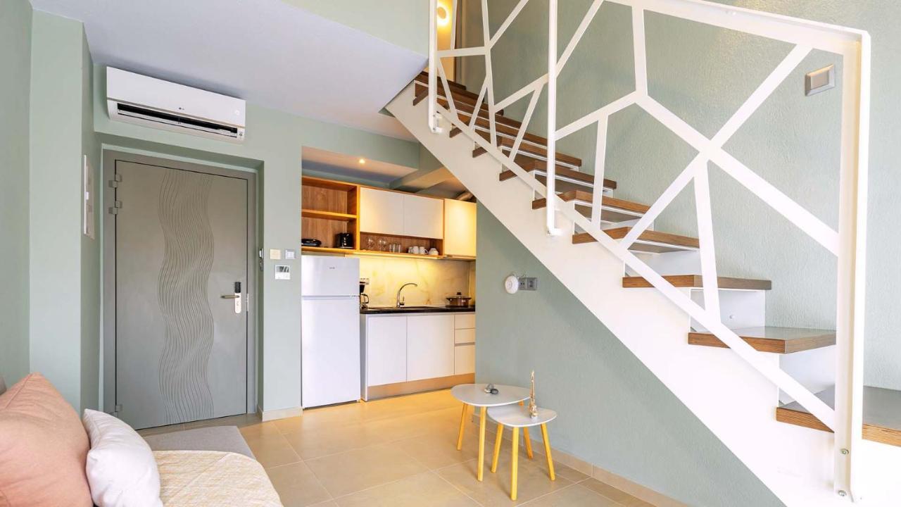 Estelle Family Luxury Apartments & Suites Геракини Экстерьер фото
