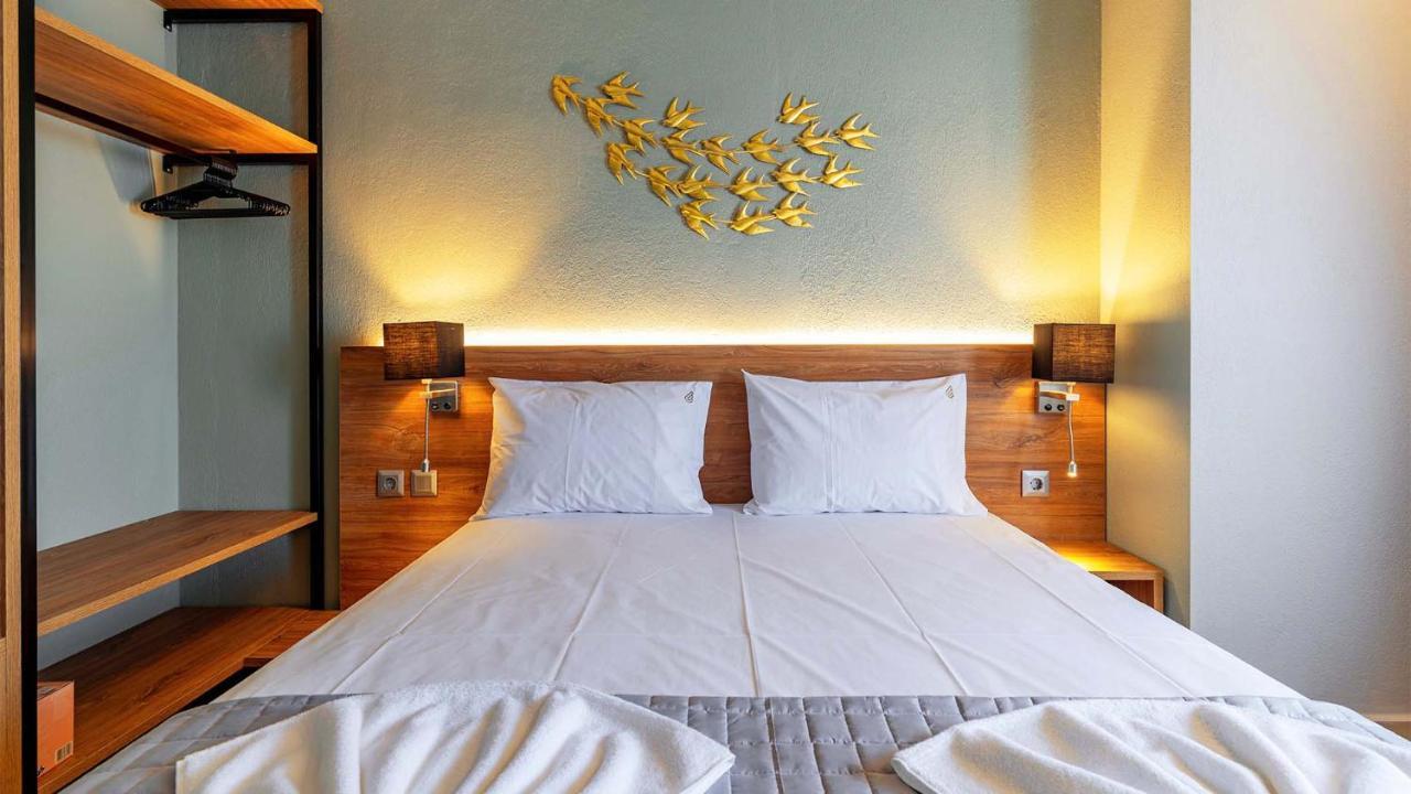 Estelle Family Luxury Apartments & Suites Геракини Экстерьер фото